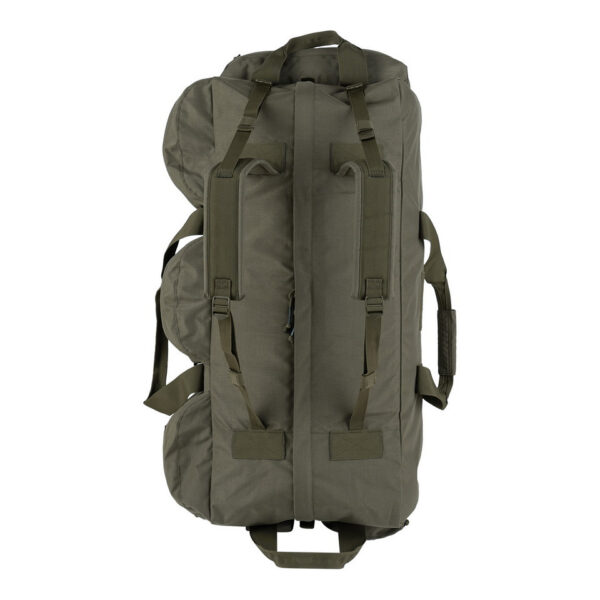Deployment Cargo tas 100L9 De <strong>Deployment Cargo Tas 100L</strong> is een <strong>ruime, duurzame en veelzijdige</strong> tas, ontworpen voor <strong>professionele en intensieve outdoor-gebruikers</strong>. Met een enorme capaciteit van <strong>100 liter</strong> is deze tas perfect voor het <strong>vervoeren van grote hoeveelheden uitrusting</strong>, ideaal voor <strong>militairen, reizigers, outdoor-liefhebbers en sporters</strong>. Dankzij de <strong>meerdere draagopties</strong>, zoals <strong>stevige handvatten en verstelbare schouderriemen</strong>, kan de tas <strong>zowel als duffeltas als rugzak</strong> worden gedragen. Het <strong>slijtvast Cordura-materiaal</strong> en de <strong>sterke ritssluitingen</strong> zorgen voor een lange levensduur en extra bescherming van je uitrusting.