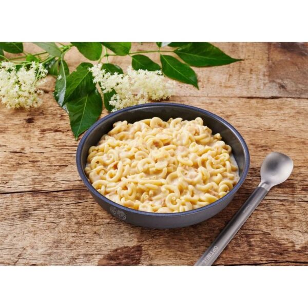 Emergency Food Macn Cheese1 <h3 data-start="0" data-end="90"><strong data-start="4" data-end="88">Trek’n Eat Emergency Food Mac & Cheese – Lang houdbare, romige macaroni met kaas</strong></h3> <p data-start="92" data-end="357">De <strong data-start="95" data-end="137">Trek’n Eat Emergency Food Mac & Cheese</strong> is de perfecte maaltijd voor noodsituaties, outdoor avonturen en prepping. Dit <strong data-start="217" data-end="233">vegetarische</strong> gerecht combineert macaroni met een romige kaassaus, verpakt in een luchtdicht blik met een <strong data-start="326" data-end="354">houdbaarheid van 15 jaar</strong>.</p> <p data-start="359" data-end="553">Of je nu een noodvoorraad aanlegt of een voedzame, snelle maaltijd wilt tijdens een kampeertrip, deze Mac & Cheese biedt <strong data-start="480" data-end="509">maximale energie en smaak</strong>, zonder concessies te doen aan kwaliteit.</p> <p data-start="89" data-end="626"><strong>>> <a href="https://dedump.nl/wp-content/uploads/2025/02/TR745101.01_Factsheet-Mac-n-Cheese-V221202.pdf" target="_blank" rel="noopener" data-bind="click: $root.onAttachmentClicked"><span data-bind="text: $data.Name">Factsheet Mac n Cheese V221202</span></a></strong></p>