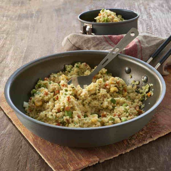 Emergency Food Vegetable couscous1 <h3 data-start="0" data-end="121"><strong data-start="4" data-end="121">Trek’n Eat Emergency Food Vegetable Couscous – Lang houdbare en voedzame vegetarische maaltijd voor noodsituaties</strong></h3> <p data-start="123" data-end="427">De <strong data-start="126" data-end="174">Trek’n Eat Emergency Food Vegetable Couscous</strong> is een smakelijke en voedzame <strong data-start="205" data-end="230">vegetarische maaltijd</strong>, ideaal voor <strong data-start="244" data-end="308">noodsituaties, outdoor avonturen en langdurige voedselopslag</strong>. Deze maaltijd is <strong data-start="327" data-end="365">onder vacuüm en stikstof ingeblikt</strong>, wat zorgt voor een <strong data-start="386" data-end="426">houdbaarheid van maar liefst 15 jaar</strong>.</p> <p data-start="429" data-end="654">Met <strong data-start="433" data-end="455">6 porties per blik</strong> en een eenvoudige bereiding – voeg <strong data-start="491" data-end="507">kokend water</strong> toe en laat het even staan – is deze <strong data-start="545" data-end="567">Vegetable Couscous</strong> een gemakkelijke en voedzame maaltijd voor <strong data-start="611" data-end="653">preppers, survivalisten en avonturiers</strong>.</p> <p data-start="89" data-end="626"><strong>>> <a href="https://dedump.nl/wp-content/uploads/2025/02/TR612101.01_Factsheet-Vegetable-couscous-V210216.pdf" target="_blank" rel="noopener" data-bind="click: $root.onAttachmentClicked"><span data-bind="text: $data.Name">Factsheet</span></a></strong></p>