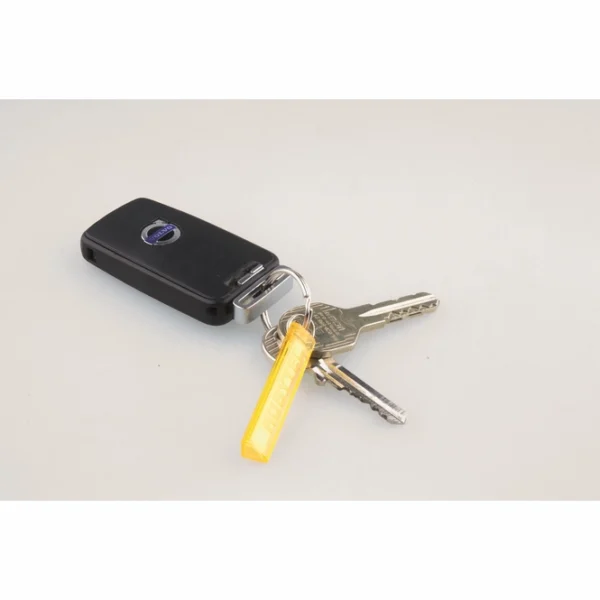 Firefly Glowstick white blister 2st.5 <h3 data-start="0" data-end="86"><strong data-start="4" data-end="84">Rubytec Firefly Glowstick – Duurzaam & Milieuvriendelijk Licht in het Donker</strong></h3> <p data-start="113" data-end="371">De <strong data-start="116" data-end="145">Rubytec Firefly Glowstick</strong> is een <strong data-start="153" data-end="175">lichtgevende stick</strong> die je helpt om belangrijke voorwerpen in het donker snel terug te vinden. Gebruik hem als <strong data-start="267" data-end="284">sleutelhanger</strong>, <strong data-start="286" data-end="301">ritstrekker</strong> of <strong data-start="305" data-end="318">markering</strong> voor EHBO-kits, tentopeningen, huisdieren en meer.</p> <p data-start="373" data-end="729">Zonder gebruik van batterijen of stroom <strong data-start="413" data-end="453">blijft de Firefly tot 10 uur gloeien</strong> en behoudt hij zijn lichtgevende eigenschappen <strong data-start="501" data-end="520">tot wel 10 jaar</strong>! Dankzij het <strong data-start="534" data-end="560">duurzame ABS-materiaal</strong> en het <strong data-start="568" data-end="614">milieuvriendelijke, niet-giftige granulaat</strong> is deze glowstick een <strong data-start="637" data-end="674">betrouwbare en duurzame lichtbron</strong> voor outdoor avonturen, reizen en dagelijks gebruik.</p>