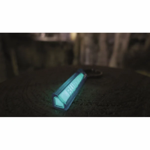 Firefly Glowstick white blister 2st.7 <h3 data-start="0" data-end="86"><strong data-start="4" data-end="84">Rubytec Firefly Glowstick – Duurzaam & Milieuvriendelijk Licht in het Donker</strong></h3> <p data-start="113" data-end="371">De <strong data-start="116" data-end="145">Rubytec Firefly Glowstick</strong> is een <strong data-start="153" data-end="175">lichtgevende stick</strong> die je helpt om belangrijke voorwerpen in het donker snel terug te vinden. Gebruik hem als <strong data-start="267" data-end="284">sleutelhanger</strong>, <strong data-start="286" data-end="301">ritstrekker</strong> of <strong data-start="305" data-end="318">markering</strong> voor EHBO-kits, tentopeningen, huisdieren en meer.</p> <p data-start="373" data-end="729">Zonder gebruik van batterijen of stroom <strong data-start="413" data-end="453">blijft de Firefly tot 10 uur gloeien</strong> en behoudt hij zijn lichtgevende eigenschappen <strong data-start="501" data-end="520">tot wel 10 jaar</strong>! Dankzij het <strong data-start="534" data-end="560">duurzame ABS-materiaal</strong> en het <strong data-start="568" data-end="614">milieuvriendelijke, niet-giftige granulaat</strong> is deze glowstick een <strong data-start="637" data-end="674">betrouwbare en duurzame lichtbron</strong> voor outdoor avonturen, reizen en dagelijks gebruik.</p>