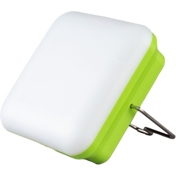 Solare USB Solar Lantern green2 <p data-start="101" data-end="354">De <strong data-start="104" data-end="140">Rubytec Solare USB Solar Lantern</strong> is een <strong data-start="148" data-end="184">compacte en veelzijdige LED-lamp</strong>, ideaal voor kamperen, reizen en outdooractiviteiten. Dankzij de <strong data-start="250" data-end="290">dimbare lichtsterkte (5 - 100 lumen)</strong> biedt deze lamp zowel sfeerverlichting als functioneel licht.</p> <p data-start="356" data-end="525">Opladen kan op <strong data-start="371" data-end="388">twee manieren</strong>:<br data-start="389" data-end="392" /><strong data-start="395" data-end="421">Binnen 2 uur via USB-C</strong> voor snel gebruik<br data-start="439" data-end="442" />☀️ <strong data-start="445" data-end="480">Binnen 24 uur via zonne-energie</strong> voor milieuvriendelijke energievoorziening</p> <p data-start="527" data-end="688">De lamp is <strong data-start="538" data-end="561">lichtgewicht (77 g)</strong>, <strong data-start="563" data-end="588">spatwaterdicht (IPX4)</strong> en volledig <strong data-start="601" data-end="617">batterijvrij</strong>, waardoor hij een duurzame en betrouwbare keuze is voor avonturiers.</p>