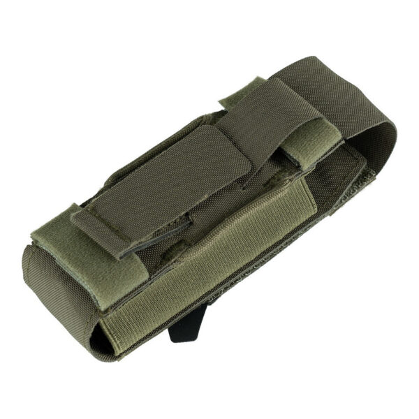 359565 125 02 <h3 data-start="0" data-end="100"><strong data-start="4" data-end="92">TF-2215 Tourniquet Pouch TQ Cordura® – Snelle en Betrouwbare Toegang tot Eerste Hulp</strong> ️</h3> <p data-start="102" data-end="483">De <strong data-start="105" data-end="145">TF-2215 Tourniquet Pouch TQ Cordura®</strong> is een <strong data-start="153" data-end="202">hoogwaardige en functionele tourniquet houder</strong>, ontworpen voor <strong data-start="219" data-end="251">snelle en efficiënte toegang</strong> tot een levensreddende tourniquet in noodgevallen. Dankzij het <strong data-start="315" data-end="344">MOLLE-bevestigingssysteem</strong> en de mogelijkheid om aan een <strong data-start="375" data-end="383">riem</strong> te dragen, is deze pouch een <strong data-start="413" data-end="438">essentiële toevoeging</strong> aan elke medische of tactische uitrusting.</p> <p data-start="485" data-end="635">Of je nu een <strong data-start="498" data-end="567">militair, airsoftspeler, survivalist, hulpverlener of bushcrafter</strong> bent – deze pouch zorgt ervoor dat je <strong data-start="606" data-end="627">altijd voorbereid</strong> bent.</p>