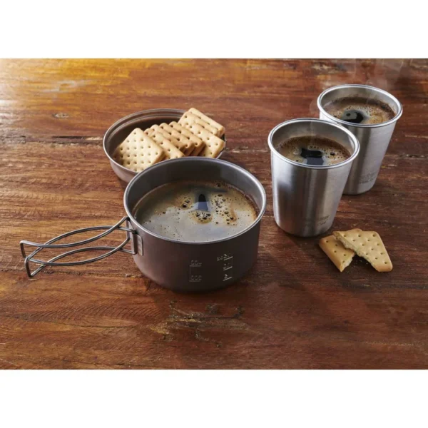 Coffee Arabica1 <h3 data-start="0" data-end="33"><strong data-start="4" data-end="33">Trek'n Eat Coffee Arabica</strong></h3> <p data-start="57" data-end="624">De <strong data-start="60" data-end="89">Trek'n Eat Coffee Arabica</strong> biedt een heerlijke, gemakkelijke manier om van een kopje kwaliteitskoffie te genieten, zelfs in de meest uitdagende omstandigheden. Dit product is <strong data-start="238" data-end="257">100% natuurlijk</strong>, zonder conserveringsmiddelen, kleurstoffen of smaakversterkers. Het is perfect voor avonturiers, kampeerders, of iedereen die behoefte heeft aan een snel op te maken, glutenvrije, en lactosevrije koffie met een <strong data-start="470" data-end="502">hoge houdbaarheid van 5 jaar</strong>. Geniet van een krachtige en verfijnde smaak met het gemak van een zak die eenvoudig in kokend water kan worden gebruikt.</p> <p data-start="89" data-end="626"><strong>>> <a href="https://dedump.nl/wp-content/uploads/2025/03/TR30101050_Factsheet-Arabica-Coffee-V210126.pdf" target="_blank" rel="noopener" data-bind="click: $root.onAttachmentClicked"><span data-bind="text: $data.Name">Factsheet</span></a></strong></p>