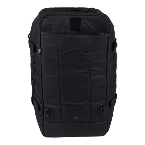 Tactical Weekend tas 80L 3in122 <h3 data-start="0" data-end="52"><strong data-start="4" data-end="50">Tactical Weekend Tas 80L (3-in-1) – 101INC</strong></h3> <h4 data-start="54" data-end="124"><strong data-start="59" data-end="122">Ultieme veelzijdigheid en duurzaamheid voor iedere situatie</strong></h4> <p data-start="125" data-end="547">De <strong data-start="128" data-end="161">101INC Tactical Weekender Bag</strong> is een robuuste en multifunctionele tas, ontworpen voor avonturiers, reizigers, sporters en tactische professionals. Dankzij het slimme <strong data-start="298" data-end="316">3-in-1 ontwerp</strong> transformeert deze tas moeiteloos van <strong data-start="355" data-end="368">duffeltas</strong> naar <strong data-start="374" data-end="384">rugzak</strong> of <strong data-start="388" data-end="403">schoudertas</strong>, waardoor hij geschikt is voor uiteenlopende activiteiten zoals reizen, outdoor expedities, survival, militaire missies en dagelijks gebruik.</p> <p data-start="549" data-end="910">Met een royale <strong data-start="564" data-end="587">inhoud van 80 liter</strong> biedt deze tas <strong data-start="603" data-end="629">voldoende opbergruimte</strong> voor kleding, gear en accessoires, terwijl de <strong data-start="676" data-end="698">slimme vakindeling</strong> ervoor zorgt dat alles overzichtelijk en binnen handbereik blijft. Gemaakt van <strong data-start="778" data-end="803">heavy-duty 600D nylon</strong> en voorzien van <strong data-start="820" data-end="838">stevige ritsen</strong>, is deze tas bestand tegen intensief gebruik en zware omstandigheden.</p> <p data-start="912" data-end="1132">Of je nu op een meerdaagse trektocht gaat, een weekendtrip plant of een betrouwbare sport- of werktas zoekt, de <strong data-start="1024" data-end="1057">101INC Tactical Weekender Bag</strong> is jouw ultieme partner in flexibiliteit, duurzaamheid en gebruiksgemak.</p>