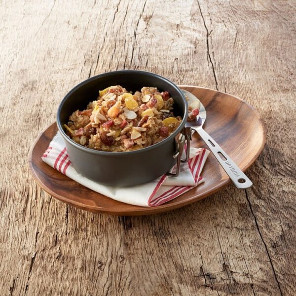 Whole grain fruit muesli milk1 <h3 data-start="0" data-end="55"><strong data-start="4" data-end="55">Whole Grain Fruit Muesli with Milk | Trek'n Eat</strong></h3> <p data-start="57" data-end="522"><strong data-start="57" data-end="74">Beschrijving:</strong> De <strong data-start="78" data-end="116">Whole Grain Fruit Muesli with Milk</strong> van <strong data-start="121" data-end="135">Trek'n Eat</strong> is een heerlijke en voedzame maaltijd die perfect is voor je ontbijt of als tussendoortje tijdens een avontuur. Deze muesli combineert volkoren granen met melk en fruit, waardoor het een smakelijke en energierijke start van de dag biedt. De maaltijd is eenvoudig te bereiden door kokend water toe te voegen, ideaal voor onderweg, op kampeertrips, of tijdens andere outdoor activiteiten.</p> <p data-start="89" data-end="626"><strong>>> <a href="https://dedump.nl/wp-content/uploads/2025/03/TR30101006_Factsheet-Whole-grain-fruit-muesli-V201214.pdf" target="_blank" rel="noopener" data-bind="click: $root.onAttachmentClicked"><span data-bind="text: $data.Name">Factsheet</span></a></strong></p>