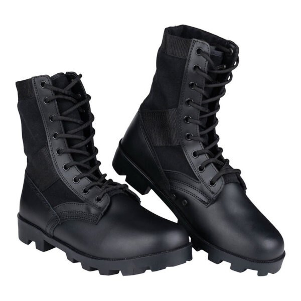 231177 15 De Jungle Boots zijn iconische laarzen, geïnspireerd op het model dat tijdens de Vietnamoorlog beroemd werd. Met een bovenkant van Black Action Leather en canvas, metalen veterogen en een stalen shank voor extra stabiliteit, bieden deze laarzen zowel duurzaamheid als comfort. De oliebestendige rubberen Panama zool en de uitneembare EVA binnenzool zorgen ervoor dat je ook bij intensief outdoor gebruik optimaal kunt presteren. Perfect voor militaire uitrusting, survival en outdoor activiteiten.