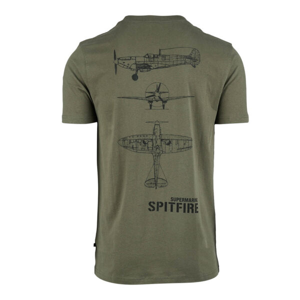 133652 11 02 Het T-shirt Spitfire Badge is een premium shirt gemaakt van 100% BCI katoen met een luxe peach finish en een stevige kwaliteit van 170 g/m². Dit stijlvolle T-shirt beschikt over een geborduurde Spitfire Badge op de borst en een opvallende Spitfire print op de achterkant, waardoor het perfect is voor iedereen die houdt van een stoere, militaire look. Verkrijgbaar in een trendy groene kleur.
