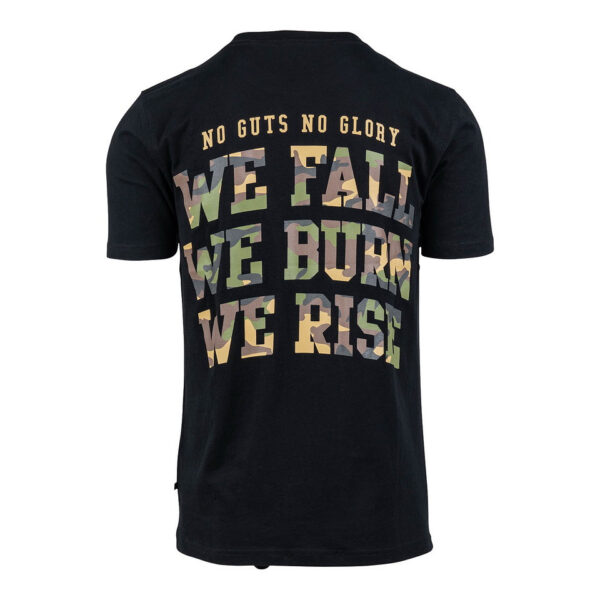 133661 13 02 Draag stijlvol en comfortabel met het T-shirt Punisher - No guts no glory. Dit T-shirt is vervaardigd uit 100% BCI katoen en biedt een zachte peach finish met een zware kwaliteit van 170 g/m². De opvallende Punisher camo print op de linkerborst en de krachtige tekst 'No guts no glory' op de achterkant maken dit shirt een echte eyecatcher. Verkrijgbaar in klassiek zwart, ideaal voor elke gelegenheid.