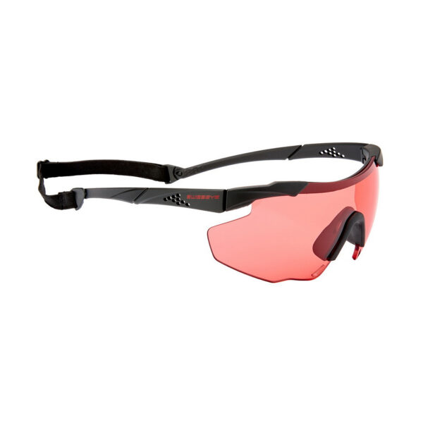 256098 13 02 <p>De SwissEye bril MagV620 # 46161 biedt optimale bescherming en comfort voor outdoor activiteiten. Met polycarbonaatglazen die zijn voorzien van een anticondens- en antikrascoating, geniet je van helder zicht zonder vervelende beslagen glazen. Het ventilatiesysteem en de lichte, platte pootjes zorgen voor een comfortabele pasvorm. Deze bril biedt 100% bescherming tegen UVA-, UVB- en UVC-straling tot 400 nm. De glazen in smoke met rode accenten combineren functionaliteit met stijl, en worden geleverd met een microvezelzakje, hoofdband en etui.</p>