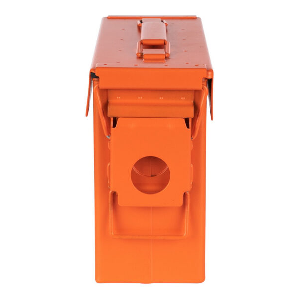 465304 20 03 <p>De Munitiekist 30 Cal. - Flight Recorder is een veelzijdige en duurzame kist met een robuuste stalen constructie, ideaal voor het veilig opbergen van airsoft materiaal, munitie, hengelsportartikelen en elektronica. Met zware handgrepen en een afgedekt deksel voldoet deze kist aan militaire kwaliteitsstandaarden en is perfect stapelbaar. De buitenafmetingen zijn 27,6 x 9,6 x 17,9 cm, terwijl de binnenafmetingen 25,8 x 8,7 x 17 cm zijn. Verkrijgbaar in een opvallende oranje kleur.</p>