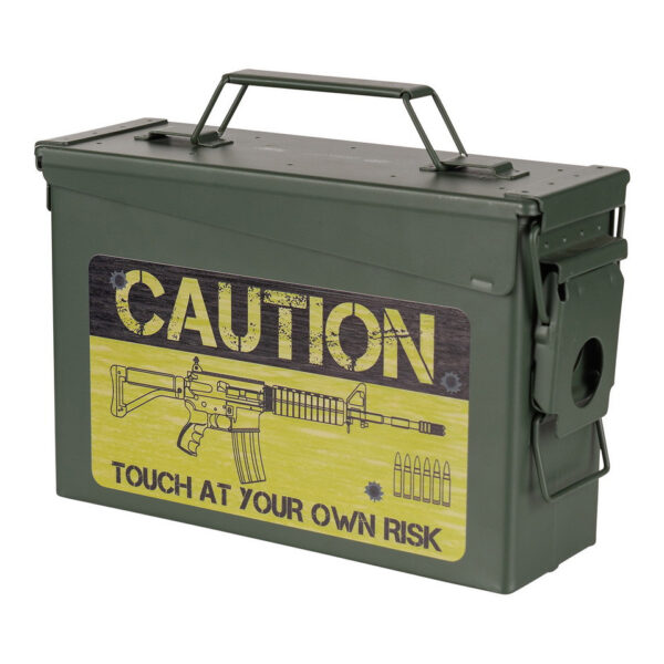 465305 11 01 <p>Ontdek de Munitiekist 30 Cal. - Caution Risk, een veelzijdige en duurzame opbergoplossing in militaire stijl. Deze robuuste stalen kist is ideaal voor het veilig opbergen van airsoft materiaal, munitie, hengelsportartikelen, elektronica en camera-uitrusting. Dankzij de zware handgrepen en het stapelbare ontwerp is deze kist zowel praktisch als functioneel. Met een militaire kwaliteitsstandaard en een pakking afgedekt deksel biedt deze kist optimale bescherming voor al je waardevolle spullen.</p>