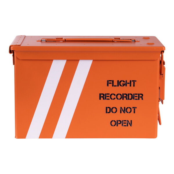 465311 20 02 <p>De Munitiekist 50 Cal. - Flight Recorder is een veelzijdige en duurzame munitiekist in een unieke militaire stijl. Ideaal voor het opbergen van airsoft materiaal, munitie, hengelsportartikelen en elektronica. Gemaakt van robuust staal, met zware handgrepen en een pakking afgedekt deksel, voldoet deze kist aan militaire kwaliteitsstandaarden. Met een stapelbaar ontwerp en compacte afmetingen is hij perfect voor elke outdoor avonturier.</p>