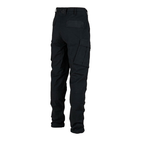 111207 13 05 1 <p>De Fostex Garments® BDU-broek Stretch Ripstop is de perfecte combinatie van duurzaamheid en stijl. Met zijn moderne slim fit pasvorm en stretchstof biedt deze broek optimale bewegingsvrijheid, ideaal voor outdoor-, werk- en beveiligingsdoeleinden. De ripstop-constructie garandeert extra stevigheid, terwijl het ontwerp overtollige stof minimaliseert voor een strakke uitstraling zonder in te boeten op comfort. Deze broek is de ideale keuze voor de actieve gebruiker die functionaliteit en mode waardeert.</p>