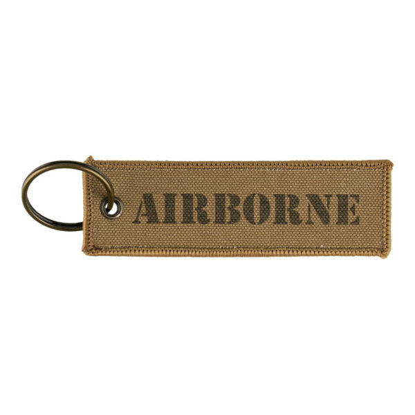 251306 11027 99 01 <p>Ontdek de Sleutelhanger Vintage Canvas Airborne #100, een stijlvolle en praktische accessoire voor iedere avonturier. Gemaakt van hoogwaardig canvas, biedt deze sleutelhanger niet alleen een unieke vintage uitstraling, maar ook duurzaamheid en functionaliteit. Met zijn veelzijdige en tijdloze ontwerp is deze sleutelhanger perfect voor het organiseren van je sleutels of als een opvallende toevoeging aan je uitrusting. Voeg een vleugje geschiedenis en karakter toe aan je dagelijkse leven met deze prachtige sleutelhanger.</p>