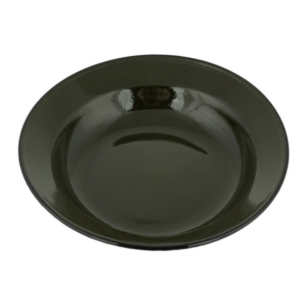 311028 11 02 Ontdek het diep emaille bord in stijlvolle groene kleur, gemaakt van hoogwaardig geëmailleerd staal met een donker randje. Met een diameter van 24 cm is dit bord zowel hittebestendig als slijtvast, perfect voor outdoor gebruik en dagelijks gebruik. Hoewel het geschikt is voor de afwasmachine, blijft het bord het mooist wanneer het met de hand wordt afgewassen. Voeg een vleugje functionaliteit en stijl toe aan uw tafel met dit duurzame emaille bord.