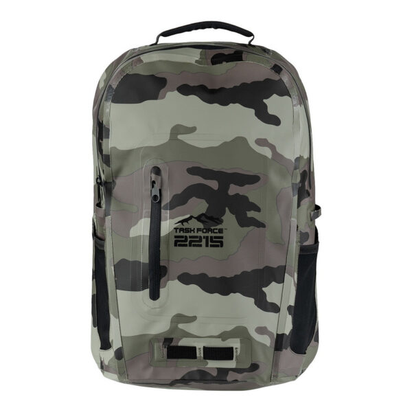 351745 51 02 De TF-2215 Ranger Drybag Camo 28L is een robuuste waterdichte rugzak, ideaal voor avontuurlijke outdoor activiteiten zoals kajakken, raften en trekking. Met een inhoud van 28 liter, ergonomische schouderriemen en gepolsterde rugpadding biedt deze tas optimaal comfort. Gemaakt van duurzaam 500D PVC met gesealde naden, houdt hij je spullen droog, zelfs bij spatwater of korte onderdompeling. Voorzien van handige opbergvakken en een functioneel sluitsysteem, is de Ranger Drybag perfect voor elke buitenliefhebber.