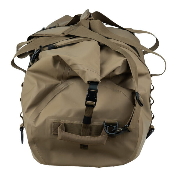 359596 112 04 1 <p>De TF-2215 Waterproof Deployment Duffelbag 90L is een robuuste waterdichte tas, perfect voor avontuurlijke outdoor activiteiten zoals kajakken, kamperen en motorrijden. Met een inhoud van 90 liter biedt deze tas voldoende ruimte voor al je uitrusting. Gemaakt van duurzaam pvc-materiaal met gesealde naden en een veilig sluitsysteem, houdt hij je spullen droog, zelfs in natte omstandigheden. Inclusief verstevigd handvat, gepolsterde schouderdraagband en ventilatiesysteem, is deze tas ideaal voor zowel weekendtrips als lange expedities.</p>