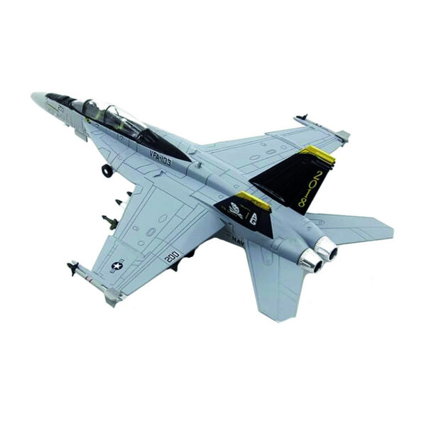 412712 99 F 18 <p>Ontdek het gedetailleerde Die-cast Model van de F/A-18F Strike Fighter in schaal 1:100. Dit indrukwekkende model, vervaardigd met een metalen basis en plastic onderdelen, weerspiegelt de veelzijdigheid en prestaties van dit moderne gevechtsvliegtuig dat dienstdoet binnen de Amerikaanse marine. Ideaal voor verzamelaars en liefhebbers van militaire luchtvaart, en perfect te presenteren op de bijgeleverde standaard.</p>