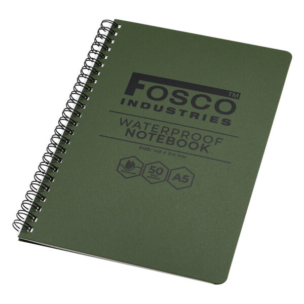 419223 11 01 Het Waterproof Notitieblok A5 is de ideale metgezel voor de avontuurlijke buitenmens. Dit duurzame en waterdichte notitieboek stelt u in staat om onder alle weersomstandigheden uw gedachten en aantekeningen vast te leggen. Met 50 bladzijden en een handige liniaal op de achterkant, bent u altijd voorbereid op uw outdoor-activiteiten. Verkrijgbaar in de kleur groen, biedt dit notitieblok functionaliteit en betrouwbaarheid voor elke expeditie.