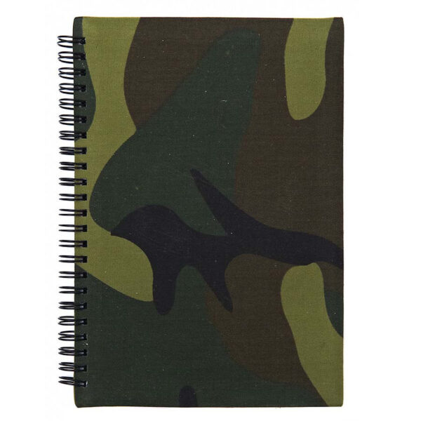 419227 51 01 Ontdek ons Notitieboek A5, vervaardigd van 100% papier, ideaal voor al je aantekeningen en schetsen. Dit praktische notitieboek is verkrijgbaar in de stoere Woodland kleur, perfect voor een avontuurlijke uitstraling. Met zijn handzame formaat past het gemakkelijk in je tas, waardoor je het altijd bij de hand hebt, of je nu op pad bent in de natuur of in de stad. Een must-have voor elke outdoorliefhebber en professional!