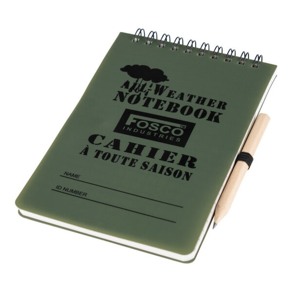 419243 11 02 Het Notitieblok All Weather A6 met potlood is de ideale oplossing voor het maken van aantekeningen in uitdagende omstandigheden. Dit notitieblok is vervaardigd van watervast papier, waardoor het perfect is voor gebruik in de regen of andere vochtige omgevingen. Met zijn compacte A6-formaat en bijgeleverde potlood is het een onmisbare metgezel voor avonturiers, outdoorliefhebbers en professionals die onder alle omstandigheden betrouwbare notities willen maken.