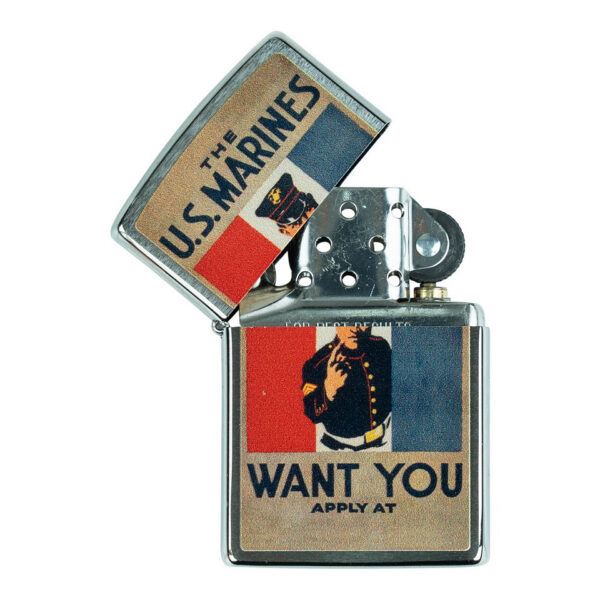 421346 99 02 <p>De Limited Edition Zippo Lighter 'US Marines Want You' is een eerbetoon aan militaire historie en patriottische trots. Met zijn iconische ontwerp en windbestendige functionaliteit, biedt deze aansteker niet alleen stijl maar ook duurzaamheid. Gemaakt van hoogwaardig metaal en geleverd in een geschenkdoos, is deze hervulbare aansteker perfect voor elke gelegenheid. Ondersteund door de Zippo garantie, garandeert hij een leven lang gebruik met de juiste brandstof. Een must-have voor verzamelaars en liefhebbers van vintage Americana.</p>
