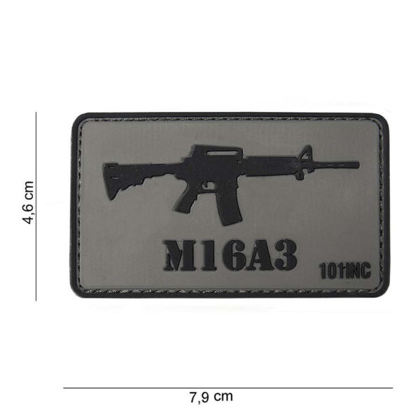 444130 3766 99 01 <p>Het Embleem 3D PVC M16A3 #10037 is een hoogwaardig en duurzaam embleem met een praktische klittenband achterzijde. Dit embleem is ideaal voor het personaliseren van kleding of uitrusting en voegt een stoere uitstraling toe aan uw outfit. Dankzij het gebruik van PVC is het embleem bestand tegen slijtage en blijft het in topconditie, zelfs onder zware omstandigheden. Perfect voor militaire en outdoor liefhebbers die detail en kwaliteit waarderen.</p>