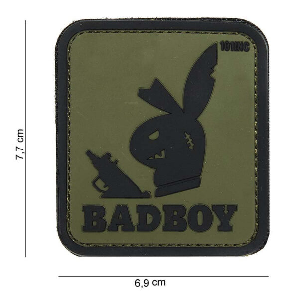 444130 3883 99 01 <p>Til je uitrusting naar een hoger niveau met het Embleem 3D PVC Badboy in groen (#14046). Dit hoogwaardige embleem is vervaardigd uit duurzaam PVC en beschikt over een handige klittenband aan de achterzijde, waardoor je het eenvoudig kunt bevestigen op jassen, rugzakken of andere uitrusting. Perfect voor militaire liefhebbers en outdoor avonturiers die hun persoonlijke stijl willen benadrukken. Maak een statement met dit unieke embleem!</p>