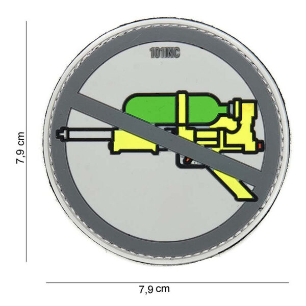 444130 3954 99 01 <p>Verhoog je stijl met het 3D PVC Embleem Super Soaker in grijs (#14054). Dit hoogwaardige embleem is voorzien van een praktische klittenband achterzijde, waardoor je het eenvoudig kunt bevestigen op jassen, rugzakken of andere uitrusting. Perfect voor liefhebbers van militaire en outdoor activiteiten, dit embleem voegt niet alleen een unieke uitstraling toe, maar is ook duurzaam en bestand tegen de elementen. Maak je uitrusting compleet met dit opvallende embleem.</p>