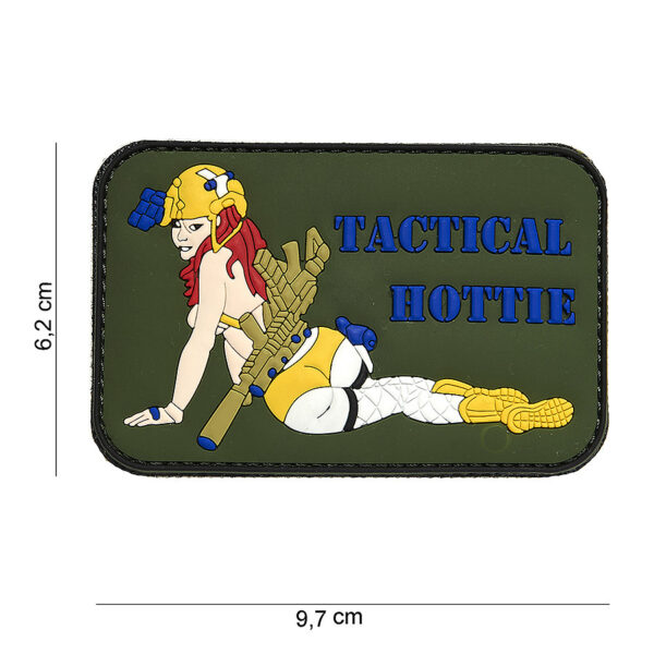 444130 3961 99 01 <p>Voeg een stoere en tactische touch toe aan je uitrusting met het Embleem 3D PVC tactical hottie in groen (#15044). Dit hoogwaardige embleem is vervaardigd uit duurzaam PVC en beschikt over een praktische klittenband aan de achterzijde, waardoor het eenvoudig te bevestigen is op kleding, rugzakken of andere uitrusting. Perfect voor de outdoorliefhebber of militair, dit embleem is niet alleen een stijlstatement, maar ook een functioneel accessoire voor elke avonturier.</p>