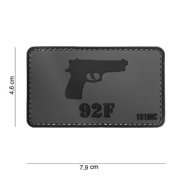 444130 4039 99 01 <p>Ontdek het Embleem 3D PVC 92F #16078, een robuust en veelzijdig embleem met een handige klittenband achterzijde. Dit embleem is perfect voor het personaliseren van uw militaire of outdoor uitrusting. Dankzij het hoogwaardige PVC materiaal is het duurzaam en bestand tegen verschillende weersomstandigheden. Voeg een unieke touch toe aan uw gear en maak een statement met dit opvallende embleem!</p>