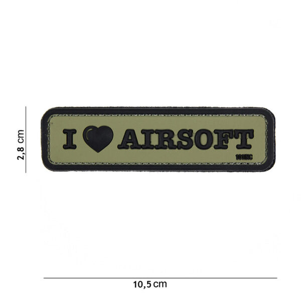 444130 4079 99 01 <p>Het 3D PVC embleem 'I love Airsoft' in de kleur groen is een must-have voor elke airsoftliefhebber. Dit unieke embleem is voorzien van een sterke klittenband aan de achterzijde, waardoor het eenvoudig aan verschillende uitrusting kan worden bevestigd. Laat zien waar je van houdt en voeg een persoonlijk tintje toe aan je gear met dit opvallende en duurzame embleem. Perfect voor fans van militaire en outdoor activiteiten.</p>