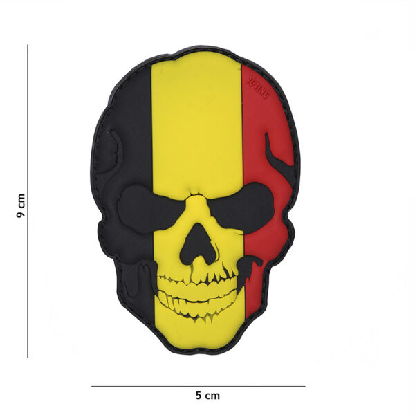 444130 5012 99 01 <p>Het Embleem 3D PVC skull België #17001 is een opvallend en stoer accessoire voor iedere outdoor- of militaire liefhebber. Gemaakt van duurzaam PVC en voorzien van een handige klittenband aan de achterzijde, is dit embleem eenvoudig te bevestigen op kleding, tassen of uitrusting. Met zijn unieke design voegt het een persoonlijke touch toe aan jouw uitrusting terwijl het ook een statement maakt. Ideaal voor gebruik tijdens avontuurlijke activiteiten of als onderdeel van je collectie.</p>