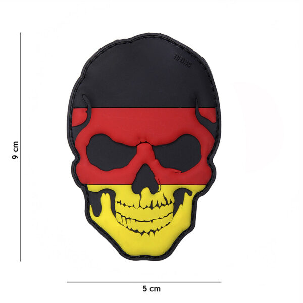 444130 5016 99 01 <p>Geef je uitrusting een stoere uitstraling met het Embleem 3D PVC skull Duitsland #16006. Dit unieke embleem is vervaardigd uit duurzaam PVC en voorzien van een handige klittenband achterzijde, waardoor het eenvoudig te bevestigen is op kleding of uitrusting. Perfect voor militaire en outdoor-liefhebbers die een persoonlijke touch willen toevoegen aan hun gear. Met zijn gedetailleerde ontwerp is dit embleem niet alleen functioneel, maar ook een echte blikvanger.</p>