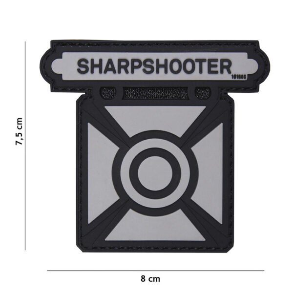 444130 5088 99 01 <p>Het Embleem 3D PVC Sharpshooter in grijs is een stijlvol en functioneel accessoire voor elke militaire of outdoor uitrusting. Dit hoogwaardige embleem is vervaardigd uit duurzaam PVC en voorzien van klittenband aan de achterzijde, waardoor het eenvoudig op verschillende oppervlakken te bevestigen is. Voeg een professioneel accent toe aan je gear of uniform met dit unieke embleem, dat perfect aansluit bij een actieve levensstijl.</p>