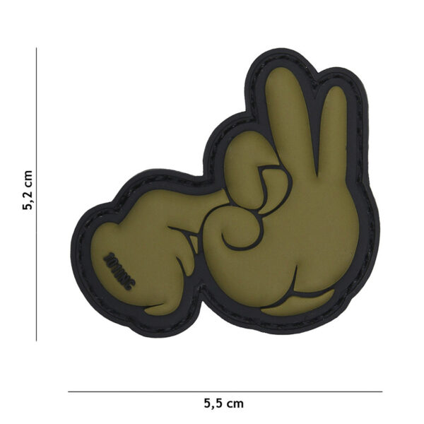 444130 5199 99 01 <p>Voeg een stoere touch toe aan je outfit met het Embleem 3D PVC Fuck fingers in groen (#18053). Dit hoogwaardige embleem is vervaardigd uit duurzaam PVC en beschikt over een handige klittenband aan de achterzijde, zodat je het eenvoudig kunt bevestigen op jassen, rugzakken of andere uitrusting. Perfect voor de liefhebber van militaire en outdoor stijl, dit embleem is een echte blikvanger.</p>