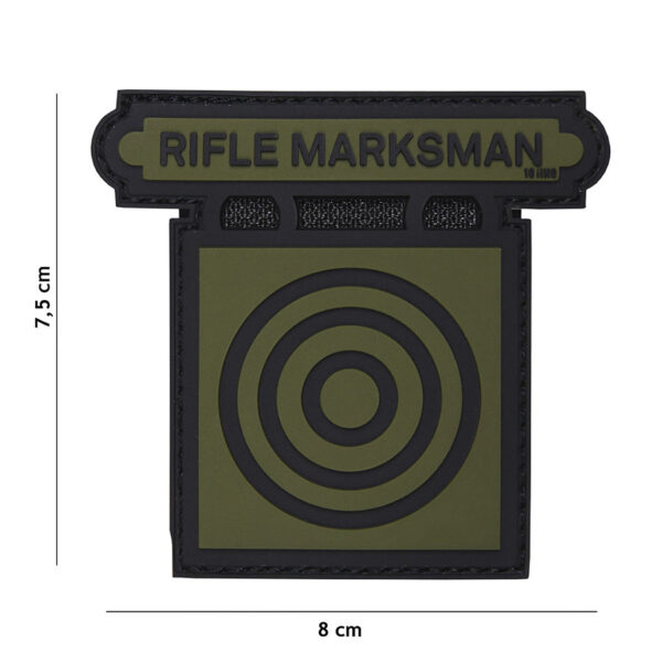 444130 5208 99 01 <p>Het Embleem 3D PVC Rifle Marksman in groen (#18012) is een robuust en stijlvol embleem dat perfect is voor elke militaire of outdoor outfit. Dit embleem is vervaardigd uit duurzaam PVC en is voorzien van een handige klittenband aan de achterzijde, waardoor het eenvoudig te bevestigen is op kleding of uitrusting. Met zijn opvallende design en hoogwaardige afwerking voegt het een professionele uitstraling toe aan uw gear.</p>