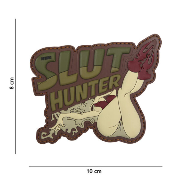 444130 5213 99 01 <p>Ontdek het unieke 3D PVC Embleem 'Slut Hunter' in groen (#16048), perfect voor het personaliseren van je uitrusting. Dit embleem is voorzien van een stevige klittenband aan de achterzijde, waardoor het eenvoudig op verschillende textielen kan worden bevestigd. Of je nu gaat voor een stoere uitstraling of je verzameling wilt uitbreiden, dit embleem is een must-have voor elke outdoor- en militaire liefhebber. Voeg een vleugje karakter toe aan je gear met dit opvallende ontwerp.</p>