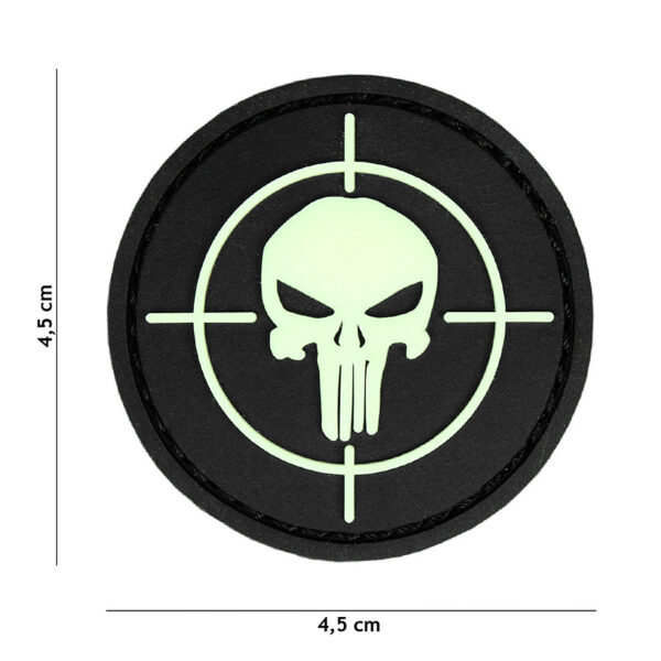 444130 5349 99 01 <p>Het 3D PVC Punisher vizier embleem #20026 is een opvallend en stoer accessoire voor elke militaire of outdoor enthousiasteling. Dit embleem is voorzien van een praktisch klittenband aan de achterzijde, waardoor het eenvoudig op verschillende oppervlakken te bevestigen is. Dankzij de glow-in-the-dark functie springt dit embleem echt in het oog, zelfs in het donker. Perfect voor het personaliseren van uitrusting of als aanvulling op je collectie.</p>