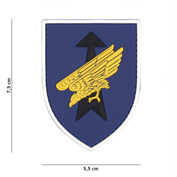 444130 5358 99 01 <p>Ontdek het Embleem 3D PVC Duitse Special Forces in een stijlvolle blauwe uitvoering. Dit hoogwaardige embleem is vervaardigd uit duurzaam PVC en is voorzien van klittenband aan de achterzijde, waardoor het eenvoudig te bevestigen is op kleding of uitrusting. Perfect voor het personaliseren van je militaire of outdoor gear, of gewoon als verzamelobject. Voeg een uniek stuk toe aan je collectie en laat je ondersteuning voor de Duitse Special Forces zien.</p>