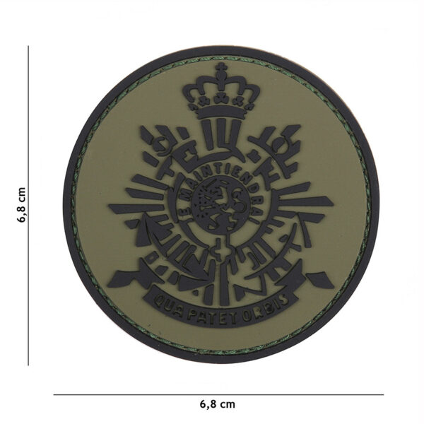 444130 5373 99 01 <p>Het 3D PVC Embleem van het Korps Mariniers in groen/zwart is een robuust en stijlvol accessoire voor elke militaire of outdoor liefhebber. Dit embleem is voorzien van een praktische klittenband achterzijde, waardoor het eenvoudig te bevestigen is op kleding, rugzakken of andere uitrusting. Met zijn opvallende design en hoogwaardige afwerking is dit embleem niet alleen een herkenningssymbool, maar ook een mooie toevoeging aan uw uitrusting.</p>