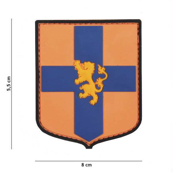 444130 5406 99 01 <p>Voeg een vleugje nationale trots toe aan uw uitrusting met het 3D PVC Embleem Nederland schild in opvallend oranje (#11104). Dit hoogwaardige embleem is vervaardigd van duurzaam PVC en is voorzien van een handige klittenband achterzijde, waardoor het eenvoudig te bevestigen is op jassen, tassen of andere uitrusting. Perfect voor zowel militaire als outdoor liefhebbers die hun Nederlandse identiteit willen uitdragen.</p>