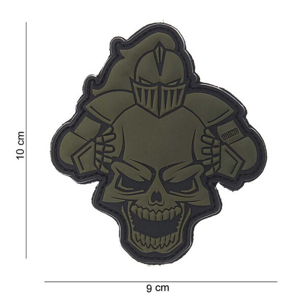 444180 3834 99 01 <p>Dit 3D PVC embleem van een ridder in de kleur groen is een must-have voor iedere militaire en outdoor enthusiast. Met een praktische klittenband achterzijde is het eenvoudig te bevestigen aan jassen, rugzakken of andere uitrusting. Dit embleem voegt niet alleen een stoere uitstraling toe, maar versterkt ook je persoonlijke stijl. Perfect voor fans van tactische gear en het creëren van een unieke look.</p>