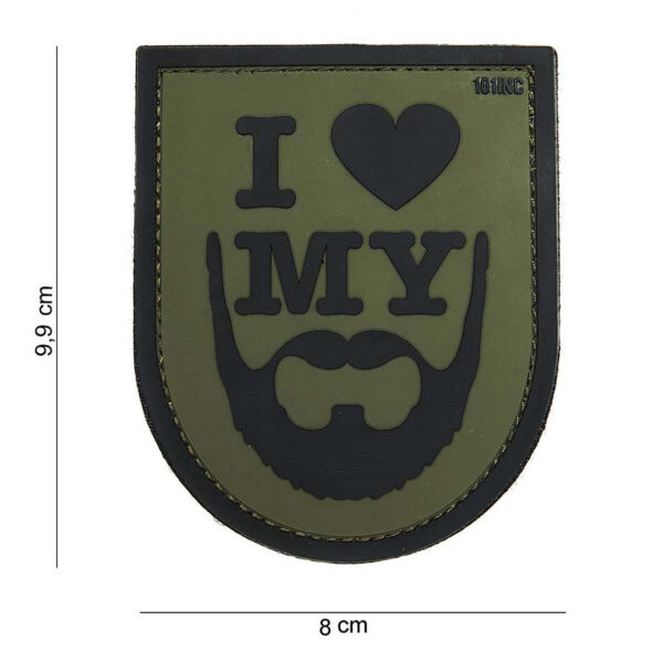 444180 3881 99 01 <p>Breng je passie voor baardgroei tot uitdrukking met het 3D PVC embleem 'I love my beard' in de kleur groen. Dit unieke embleem is voorzien van een stevige klittenband aan de achterzijde, waardoor je het eenvoudig kunt bevestigen op kleding, tassen of andere uitrusting. Perfect voor de baardliefhebber die zijn stijl een persoonlijk tintje wil geven. Voeg dit opvallende accessoire toe aan je collectie en laat zien waar je voor staat!</p>