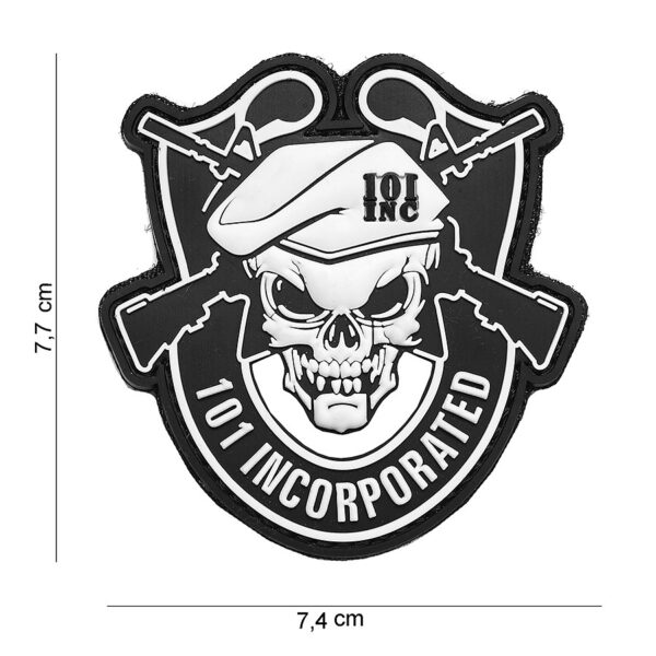 444180 3971 99 01 <p>Het 3D PVC embleem 101 Incorporated in zwart (#15037) is een veelzijdige toevoeging aan uw militaire of outdoor uitrusting. Dit embleem is voorzien van een stevige klittenband aan de achterzijde, waardoor het eenvoudig aan uw kleding of gear te bevestigen is. Perfect voor het personaliseren van uw uitrusting en het tonen van uw stijl of identiteit. Met een robuuste en duurzame constructie is dit embleem ideaal voor avontuurlijke activiteiten.</p>