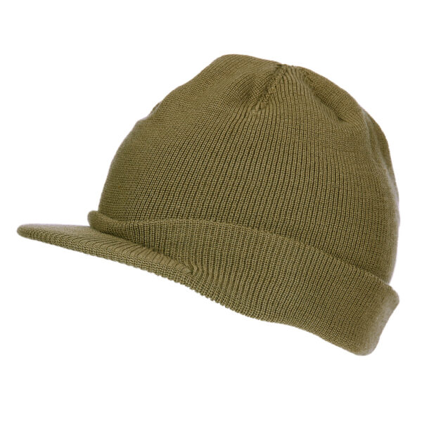 214271 11 01 1 De Jeepcap wol WWII is vervaardigd uit 100% hoogwaardige wol en biedt een perfecte combinatie van stijl en functionaliteit. Deze klassieke cap, geïnspireerd op militaire ontwerpen uit de Tweede Wereldoorlog, zorgt voor optimale bescherming tegen de elementen en houdt je hoofd warm tijdens koude omstandigheden. Met zijn duurzame materiaal en tijdloze uitstraling is deze Jeepcap een must-have voor zowel outdoorliefhebbers als verzamelaars van militaire memorabilia.