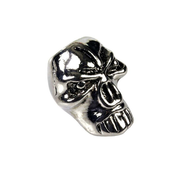 257101 16 02 Ontdek de Skull set #2148-7, een unieke metalen set met gedetailleerde schedelbedels, perfect voor het maken van stoere paracord armbanden. Met een gewicht van slechts 14 gram en een zilver/chrome afwerking, geeft deze set een edgy touch aan je outdoor-uitrusting. Ideaal voor avonturiers die hun stijl willen personaliseren en zich willen onderscheiden in het veld.