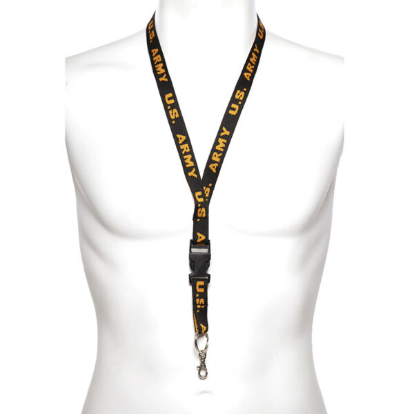 259006 009 75 01 <p>De Neck-strap US Army is vervaardigd uit 100% hoogwaardig nylon, wat zorgt voor een duurzame en betrouwbare ondersteuning tijdens al uw outdoor-activiteiten. Beschikbaar in diverse kleuren, biedt deze neck-strap niet alleen functionaliteit maar ook een stijlvol accent aan uw uitrusting. Ideaal voor het dragen van belangrijke accessoires, het is een onmisbaar item voor zowel militaire als recreatieve doeleinden. Perfect voor iedereen die op zoek is naar kwaliteit en comfort.</p>
