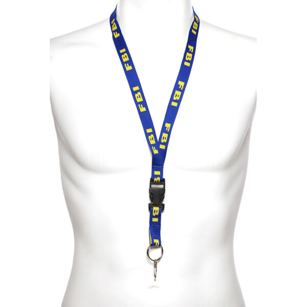 259006 017 75 01 <p>De Neck-strap FBI is vervaardigd uit 100% nylon en biedt een betrouwbare en duurzame oplossing voor het dragen van uw uitrusting. Deze veelzijdige nekband is beschikbaar in diverse kleuren en is ontworpen voor comfort en gebruiksgemak. Ideaal voor zowel militaire toepassingen als outdoor activiteiten, een must-have accessoire voor elke avonturier.</p>